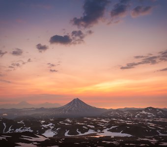 Рассвет на Вилючинском вулкане