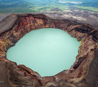 Озеро Зелёное, вулкан Малый Семячик, Камчатка.
