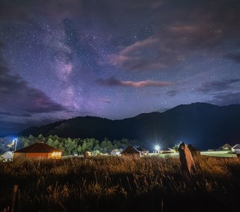 Звездное небо над долиной Кюг. Республика Хакасия.