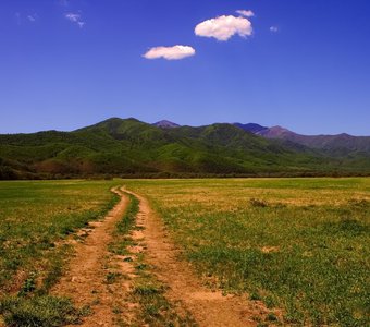 Дорога в горы Сихотэ