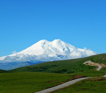 Наш великан