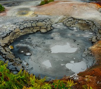 Кальдера вулкана Узон с гидротермальной деятельностью