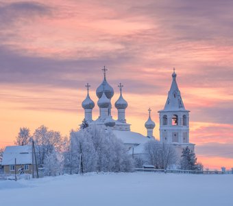 Рождественская...