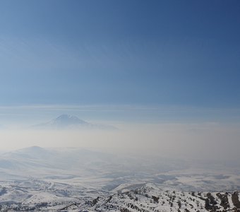 Гора Арарат утром ранним