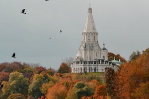 5 самых популярных усадеб Москвы и Подмосковья