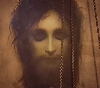 «Иисус Моргающий» или «Плат Святой Вероники»  в  доме на острове Залита Стареца Николая Гурьянова. Фрагмент иконы