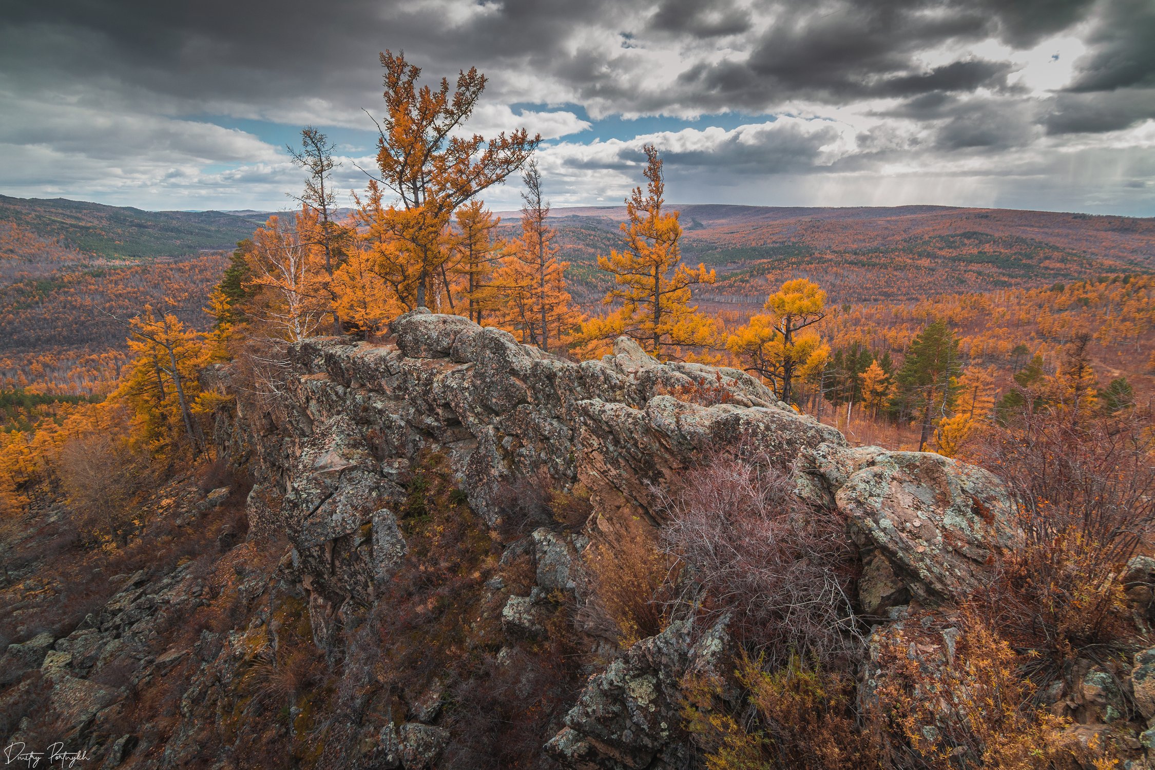 Скала Ворота Солнца