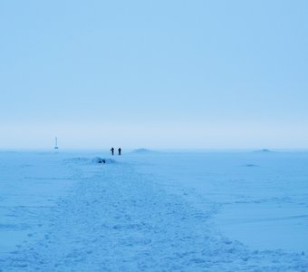 Лыжники на Финском заливе