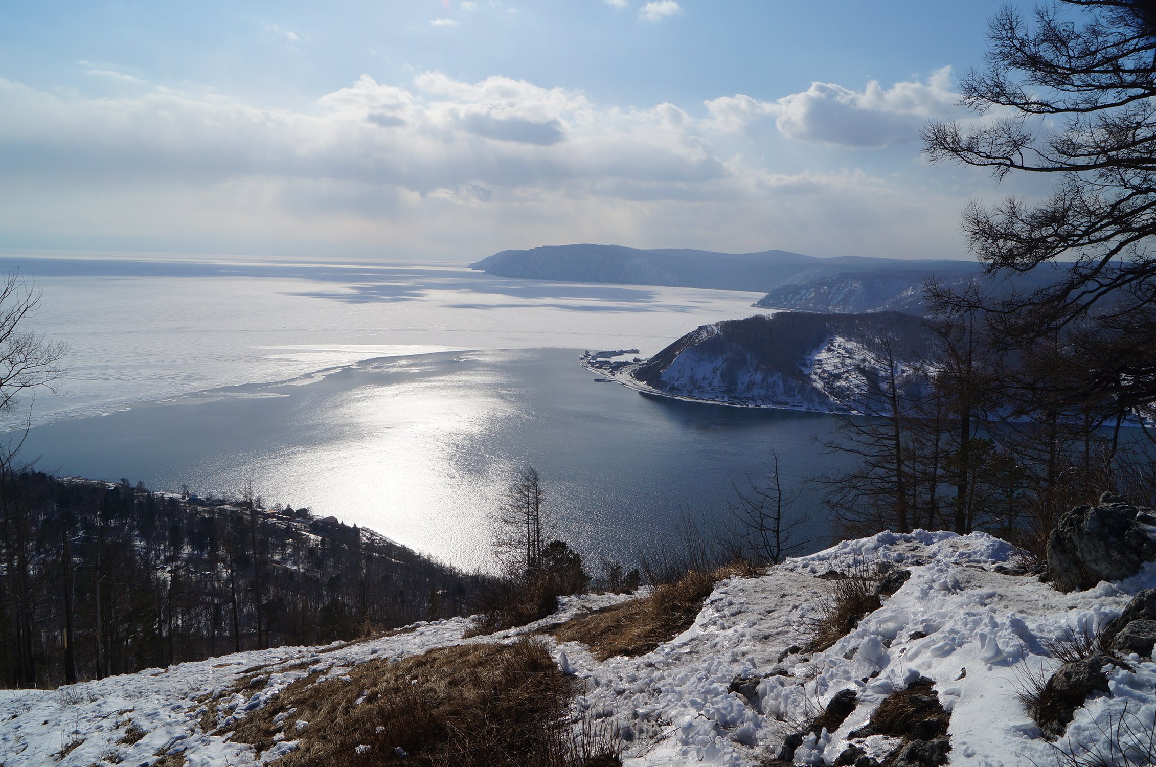 Ангара - единственная река, вытекающая из Байкала