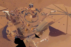 Посадочный модуль InSight отправил прощальное селфи с Марса