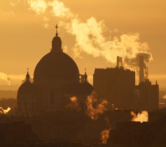 Закат над Троицким собором