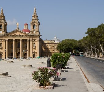 Мальта. Флориана. Церковь Святого  Публия.