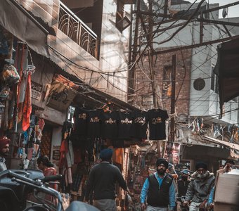 Сквозь улицы и переулки Индии