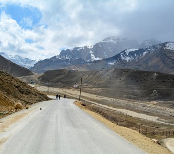 Дорога в горы. Лаза. Азербайджан