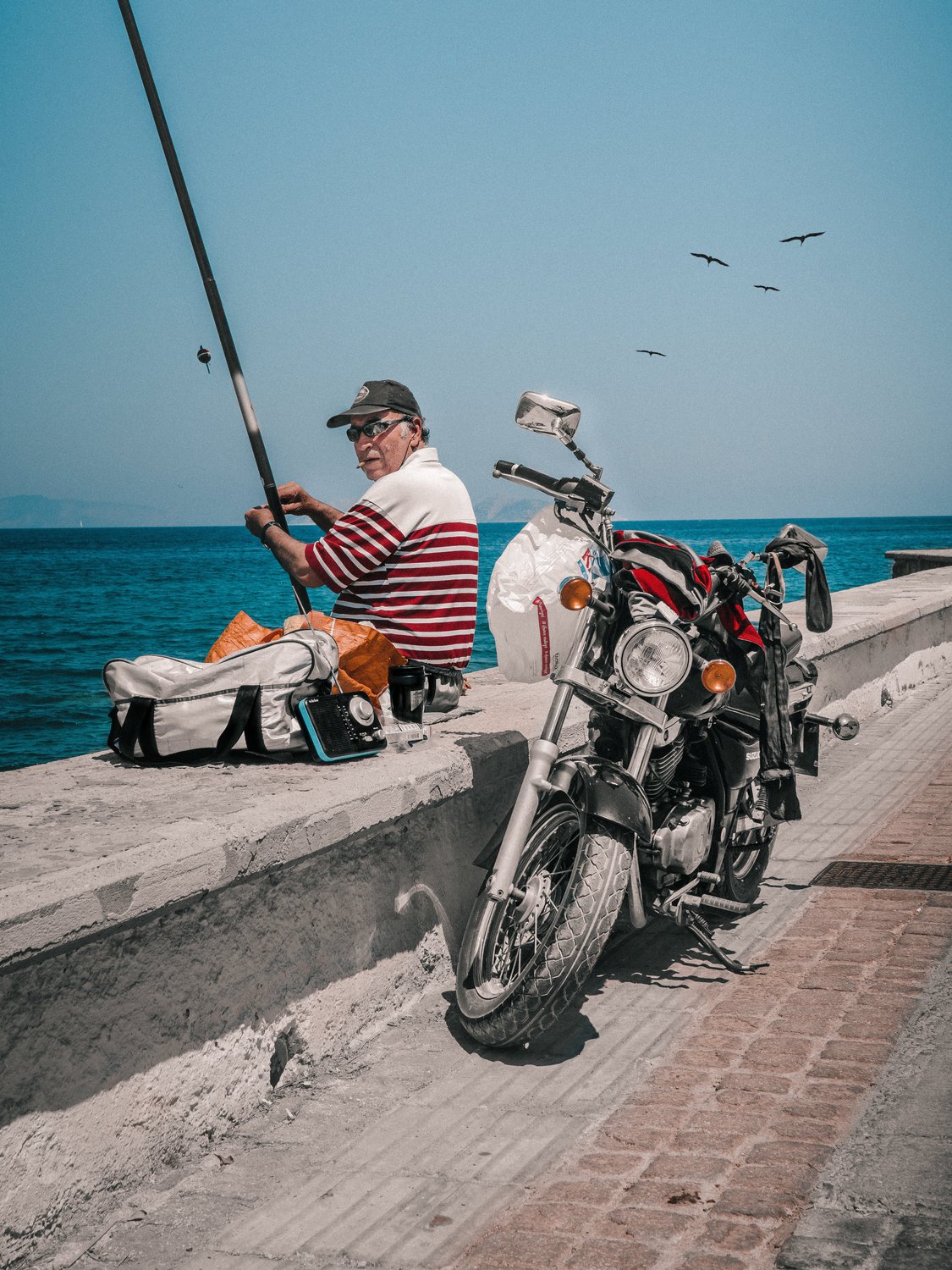 Утренняя рыбалка на греческом острове
