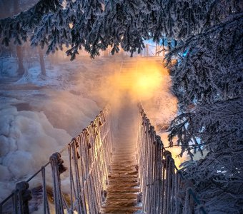 Мост в зимнюю сказку