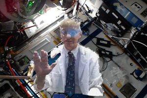На МКС впервые опробовали голопортацию медика из NASA