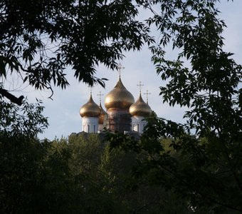 Золотые купала в Ярославле.