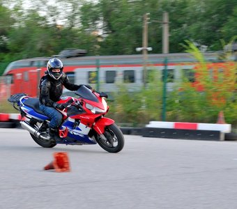 Противостояние