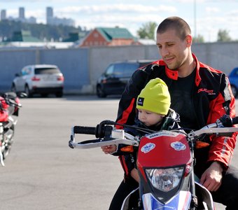 Суровые байкеры