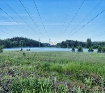 Вечерние , туманные поля возле Екатеринбурга