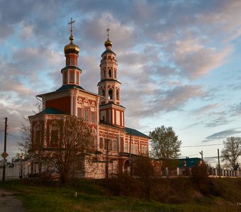 Храм Иоанна Предтечи на закате