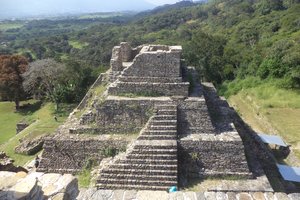 Древние майя могли делать резиновые мячи из праха своих правителей