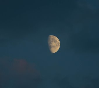 Луна на 300мм