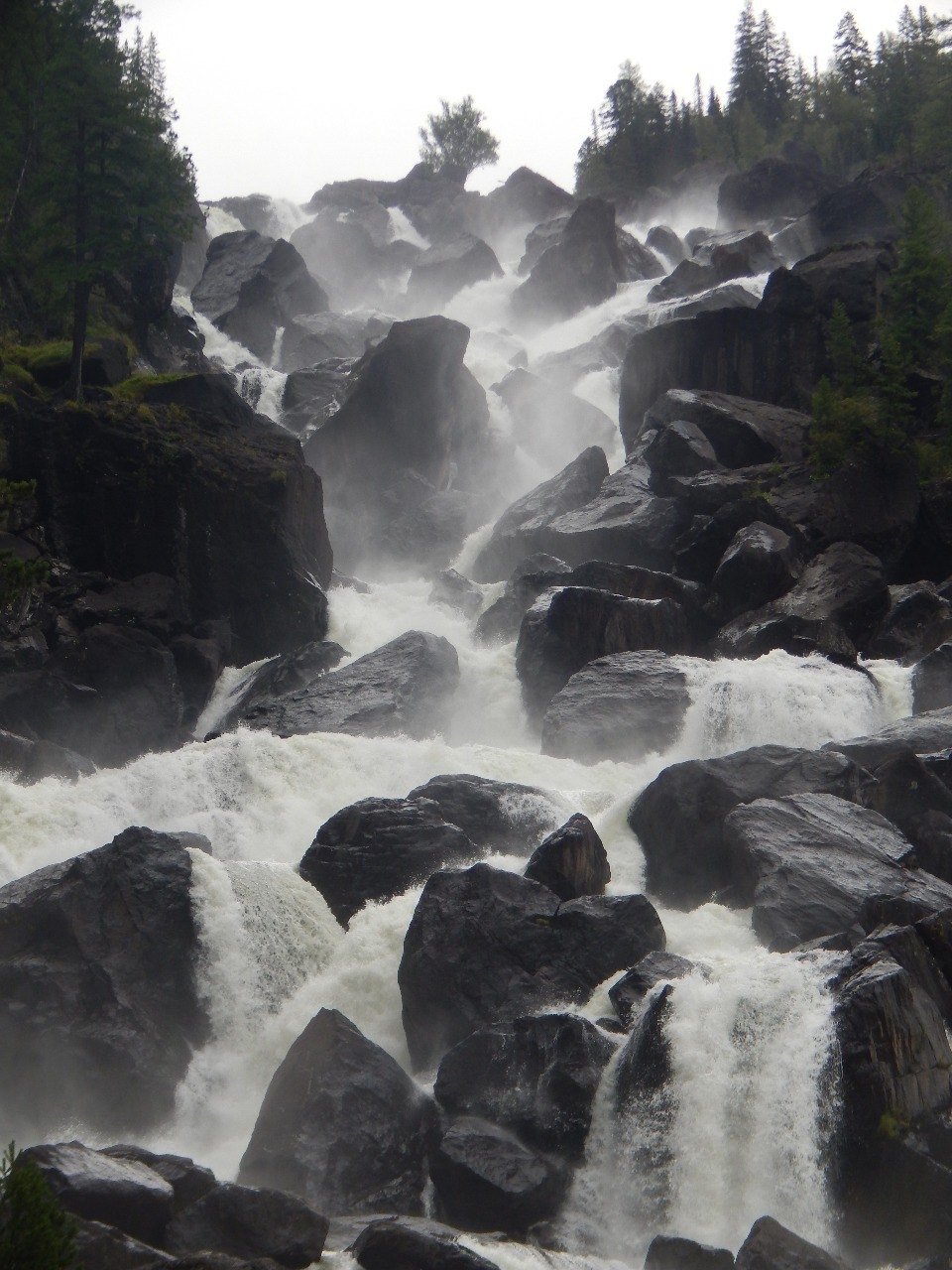 Водоскат Учар