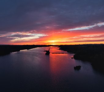 Октябрьский закат на реке Самара