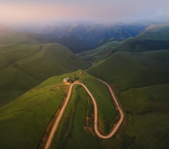 Изгибы дорог Кавказа
