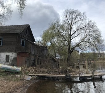 Город Осташков. Май