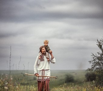 На плечах у отца