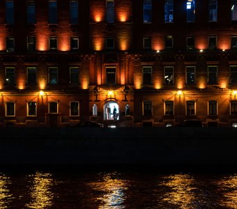 Ночные огни Красного Октября. Москва
