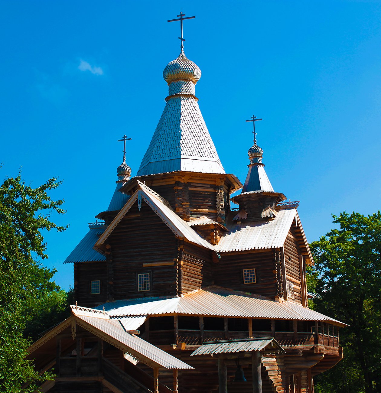 Сохраняя наследие