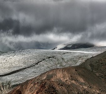 Ледники Эльбруса...