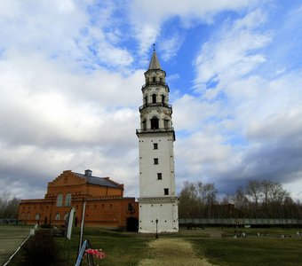 Невьянская Демидовская башня.