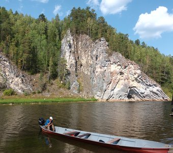 Скала Печка на реке Чусовая