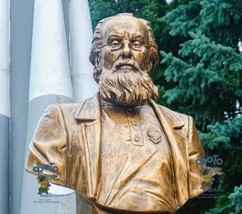 памятник Константину Циолковскому. Курск