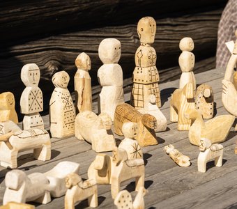 Деревянные куклы - традиционные игрушки и обереги карелов