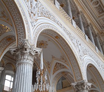 Если человек видит прекрасное вокруг, значит оно внутри него