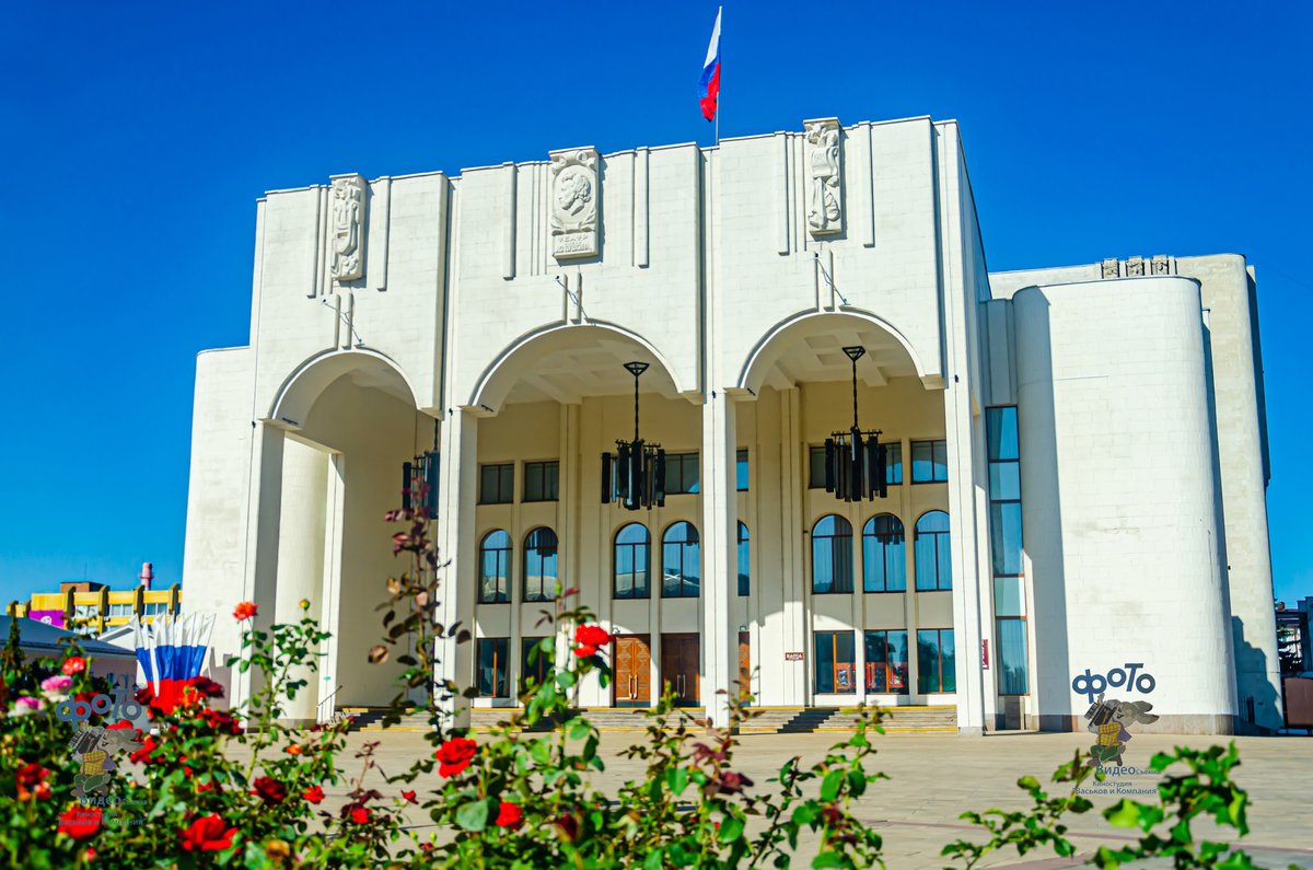 На сцене Курского драмтеатра 21 апреля состоится премьера спектакля "Мысли в мое