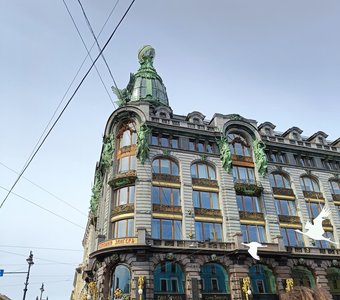 Здание Петербурга