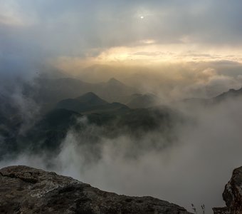 Закат на плато Бермамыт