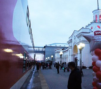 Подъехал двухэтажный!