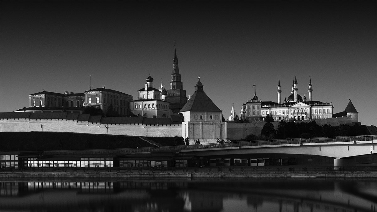 Казанский кремль фото черно белое