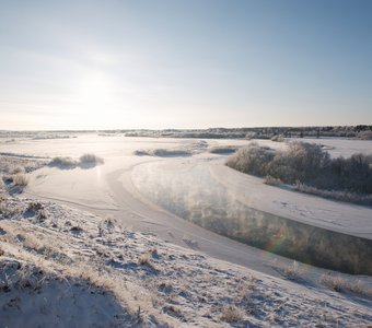 Кама в морозным зимним днём