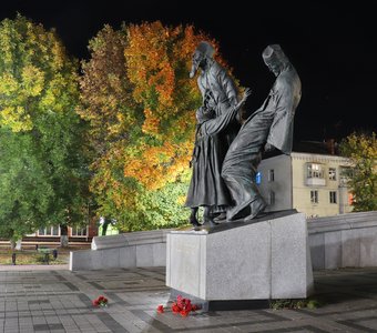 Памятник Шуйским Мученикам и девице Анастасии.