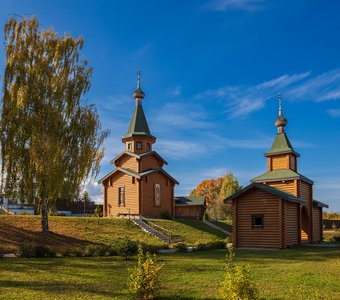 Часовня и купальни церкви Троицы Живоначальной в Копосово