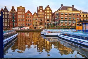 Амстердам повысит туристический налог в 2024 году